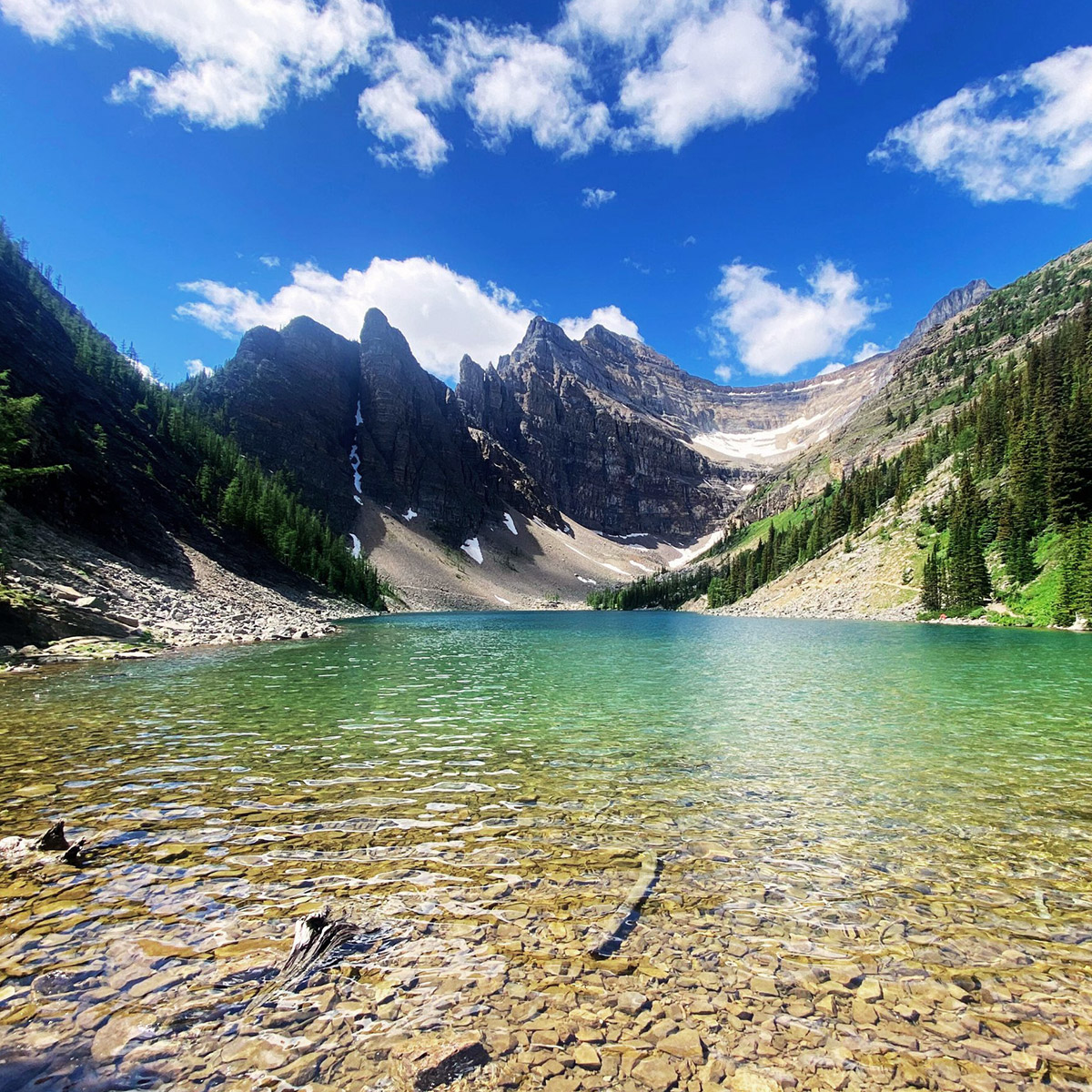 Lac dans l'Ouest canadien